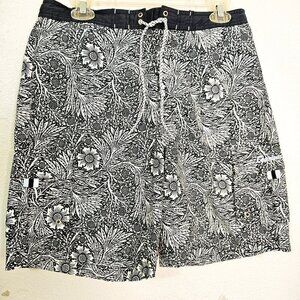 Cremieux Men's Cargo Style Floral Print Beachwear Swim Trunks Size M/M